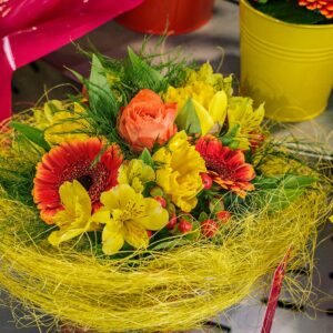 Compositions florales jaunes