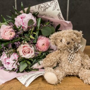 Bouquet de fleurs pour fêter naissance